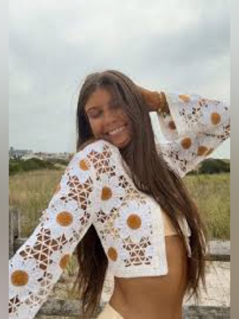 MOON & MADISON DAISY
CROCHET TIE-FRONT
CROPPED BELL SLEEVE
CARDIGAN